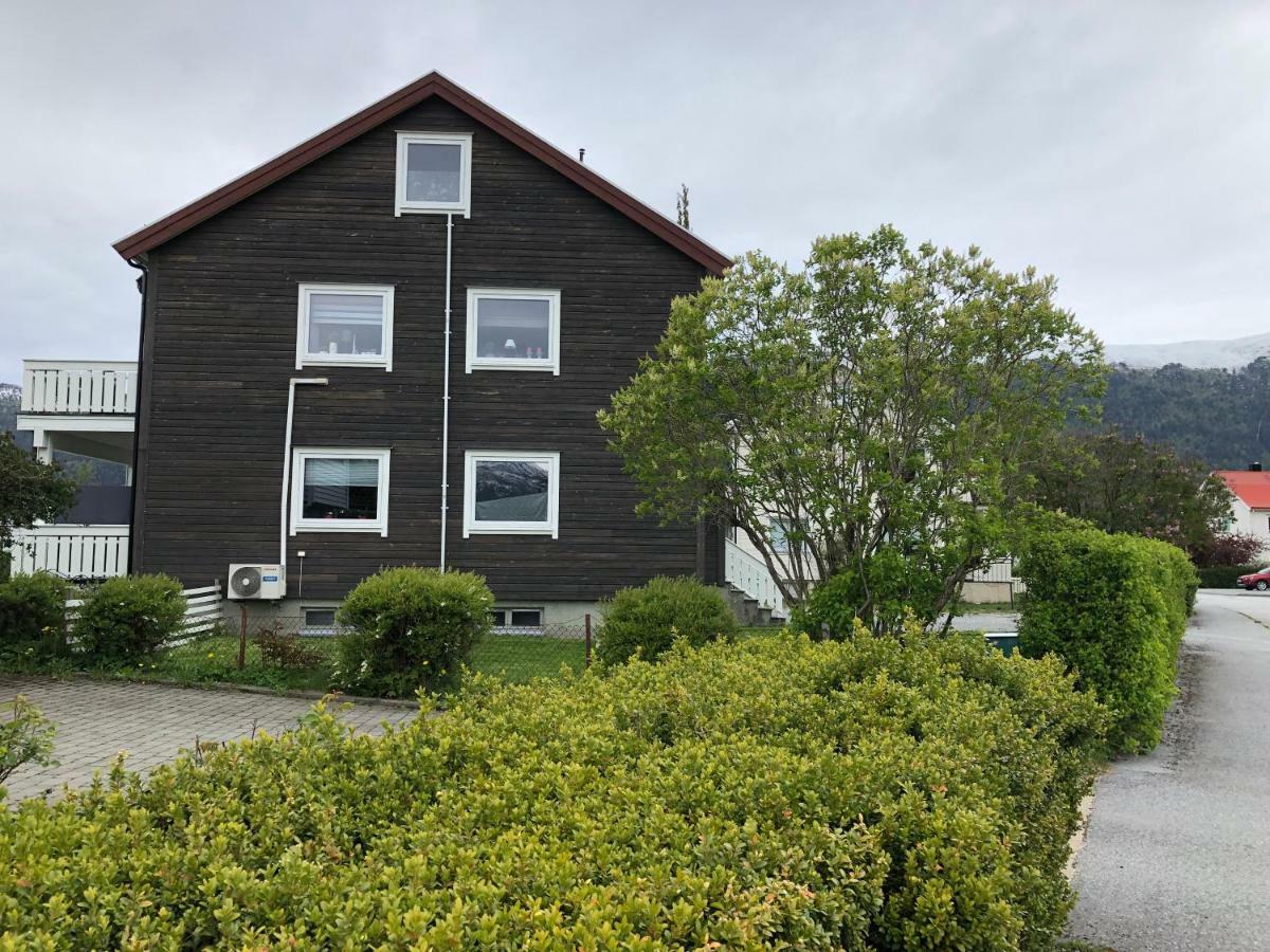 Andalsnes Apartments - Luxury Stay エクステリア 写真